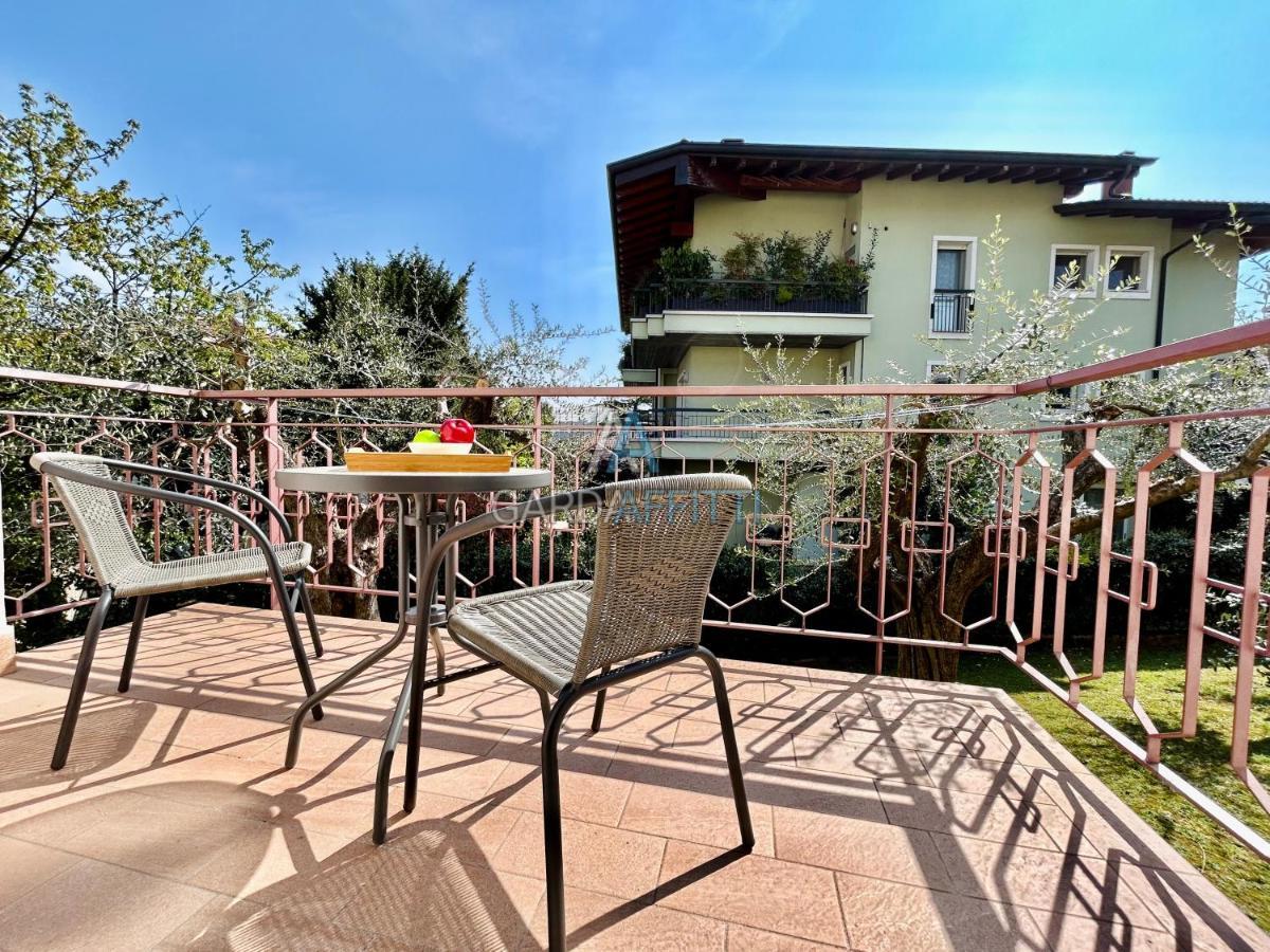 Ares Apartment - Vicino Al Lago Di Garda E Alla Stazione Treno Desenzano del Garda Eksteriør billede