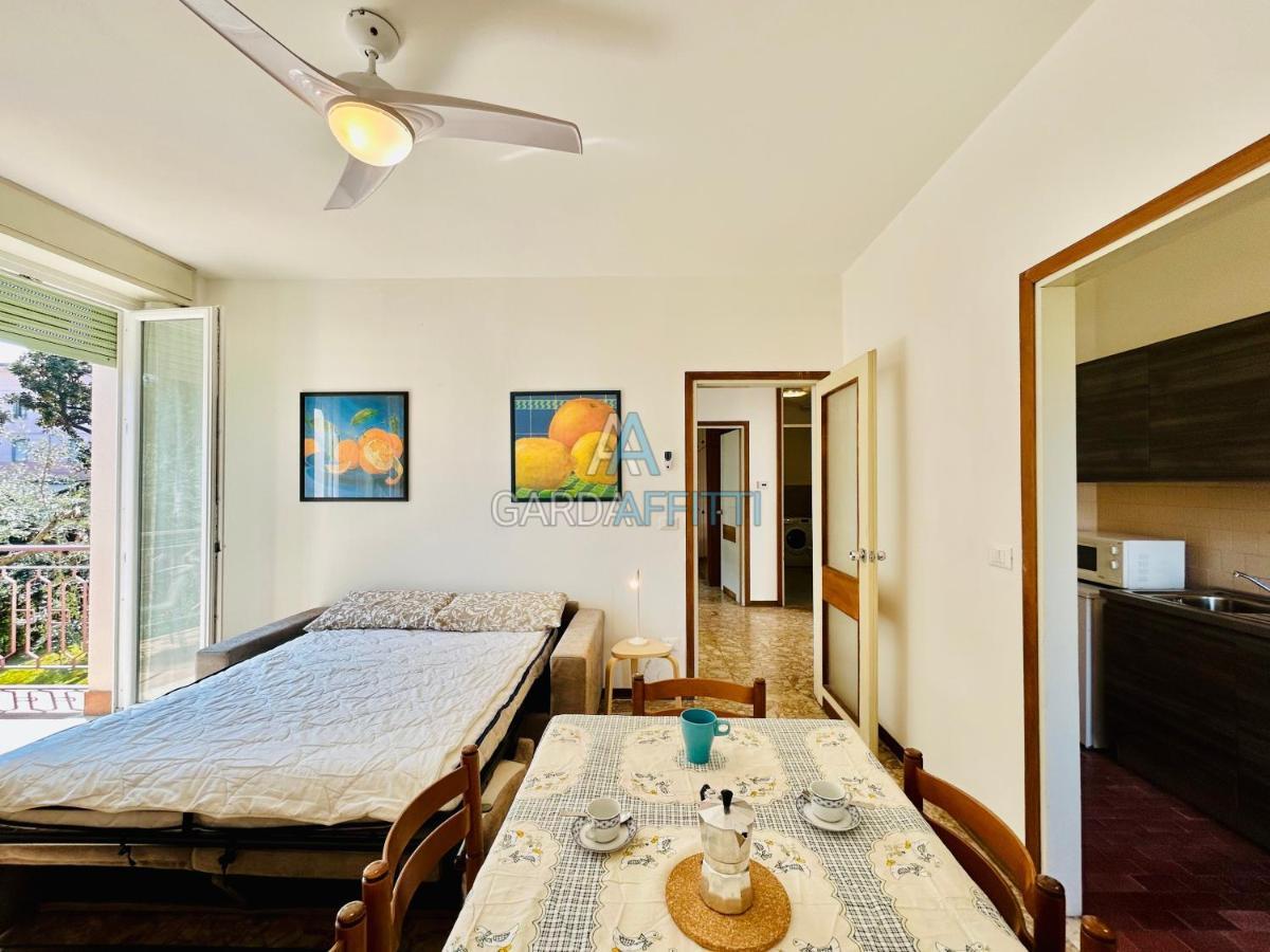 Ares Apartment - Vicino Al Lago Di Garda E Alla Stazione Treno Desenzano del Garda Eksteriør billede