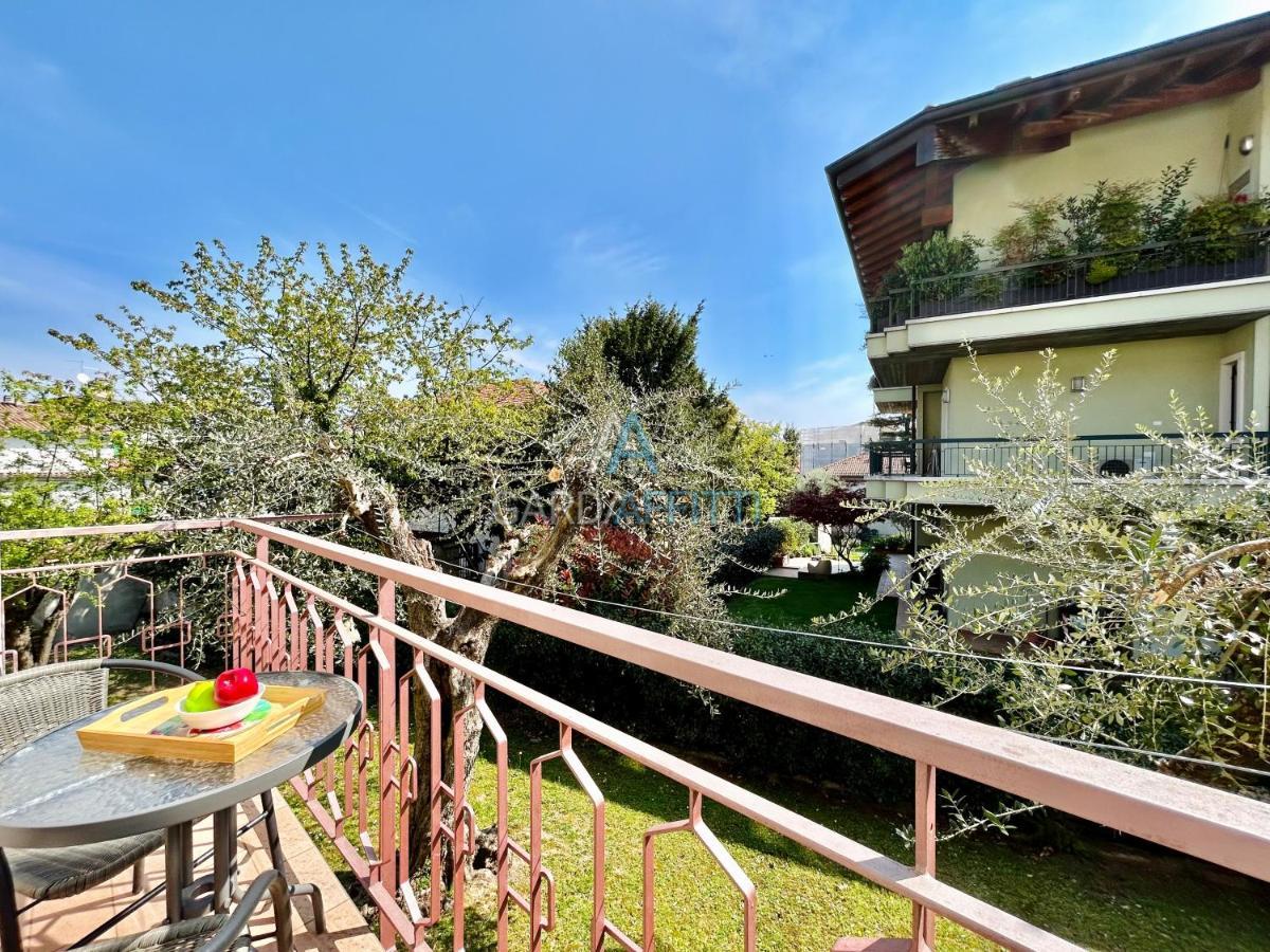 Ares Apartment - Vicino Al Lago Di Garda E Alla Stazione Treno Desenzano del Garda Eksteriør billede